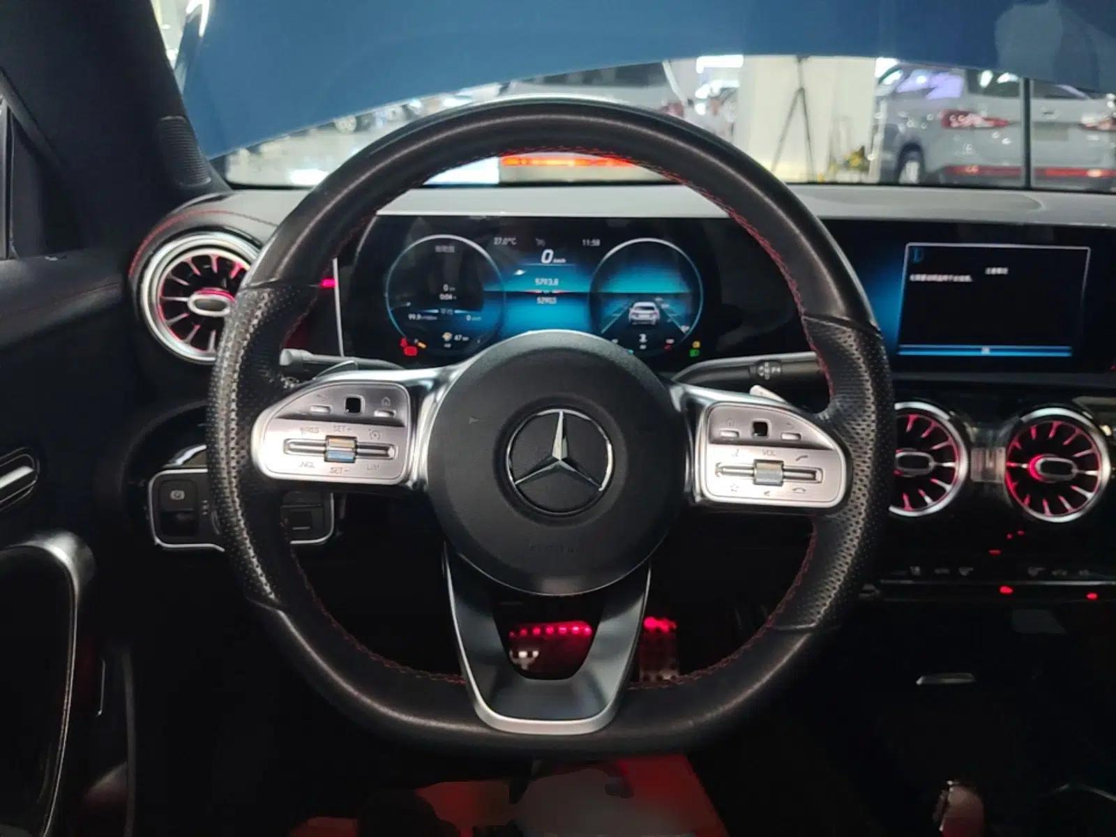 Mercedes-Benz CLA 2020 CLA 200 — миниатюра 13