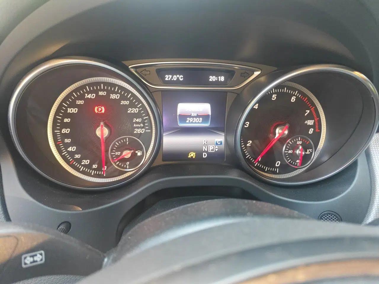 Mercedes-Benz CLA 2018 CLA 200 Style Edition — миниатюра 13