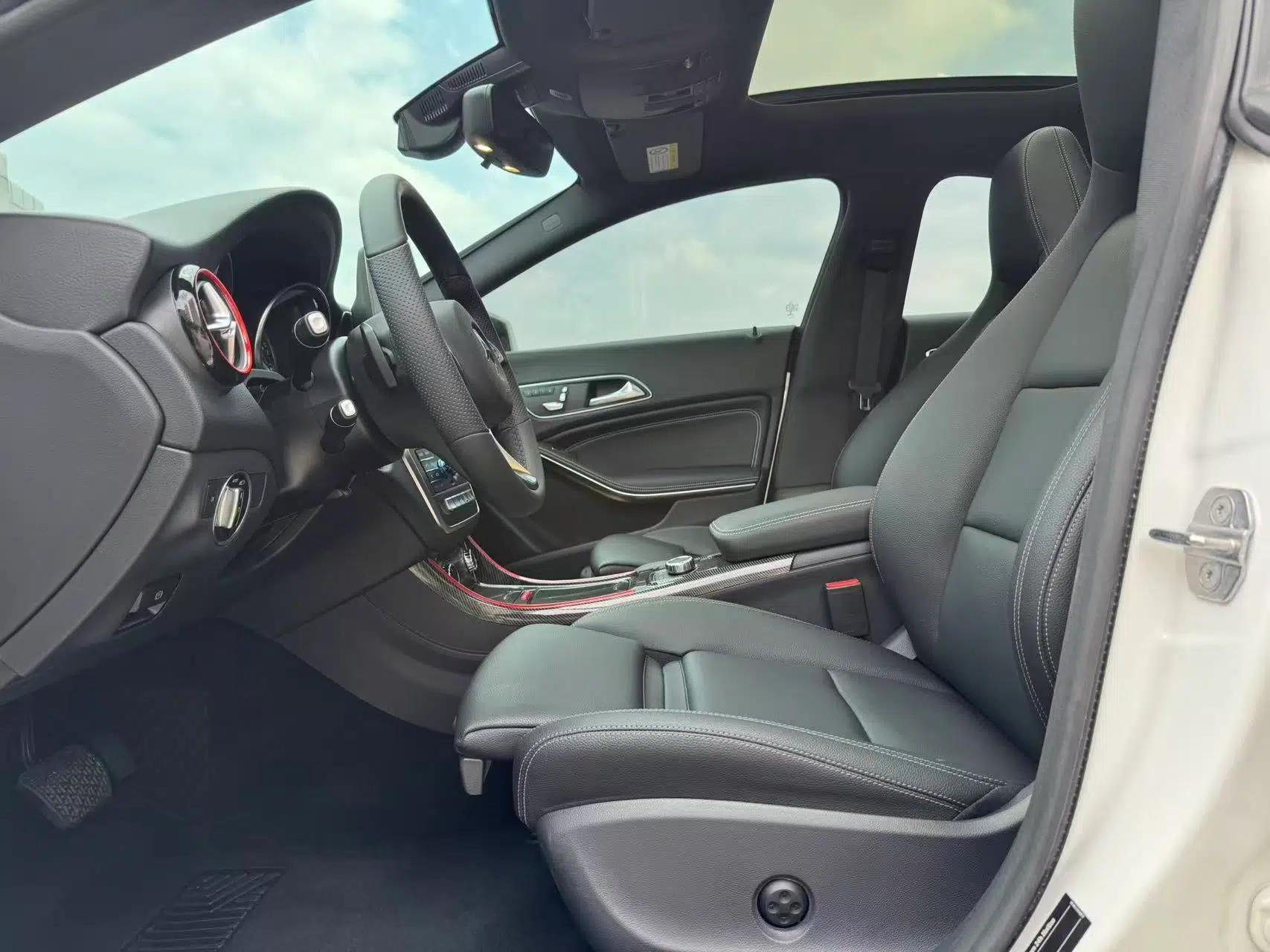 Mercedes-Benz CLA 2018 CLA 200 Style Edition — миниатюра 19