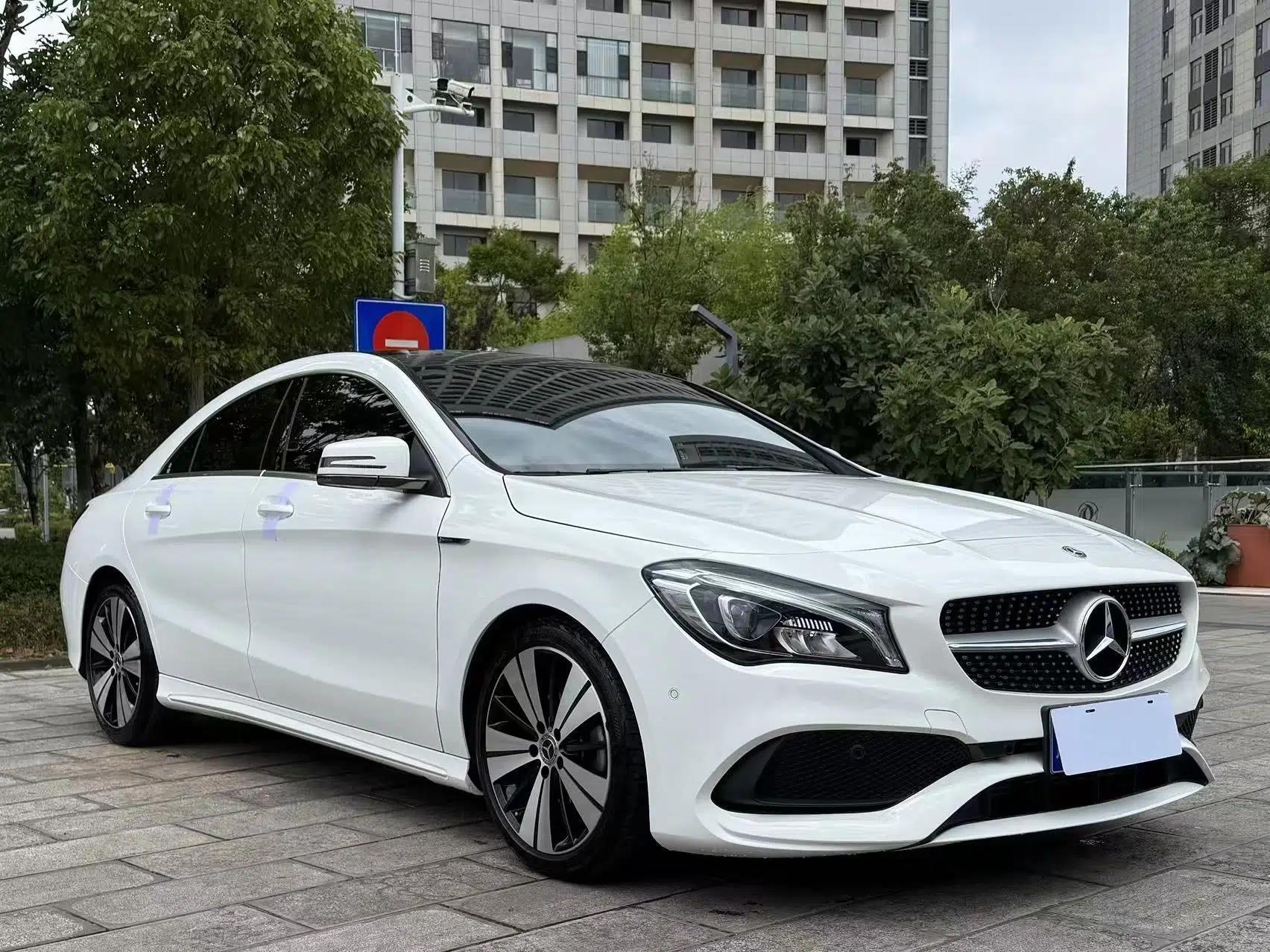 Mercedes-Benz CLA 2018 CLA 200 Style Edition — миниатюра 3