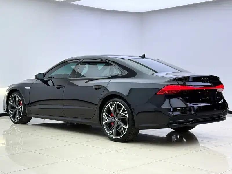 2024 Audi A7L 45 TFSI quattro Black Edition — миниатюра 4