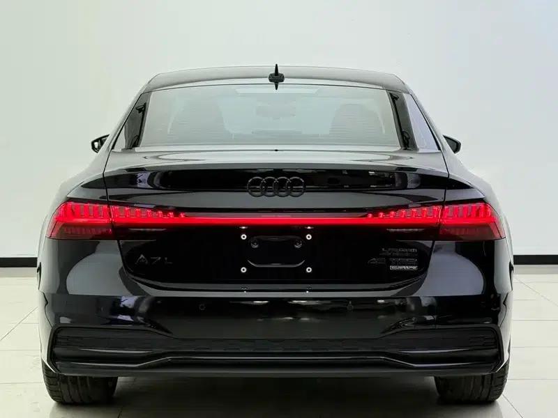2024 Audi A7L 45 TFSI quattro Black Edition — миниатюра 5