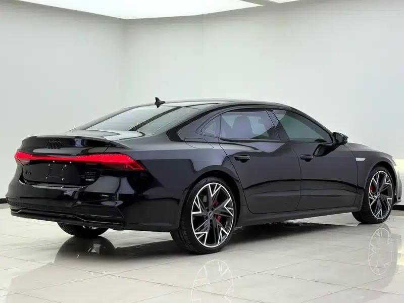 2024 Audi A7L 45 TFSI quattro Black Edition — миниатюра 6