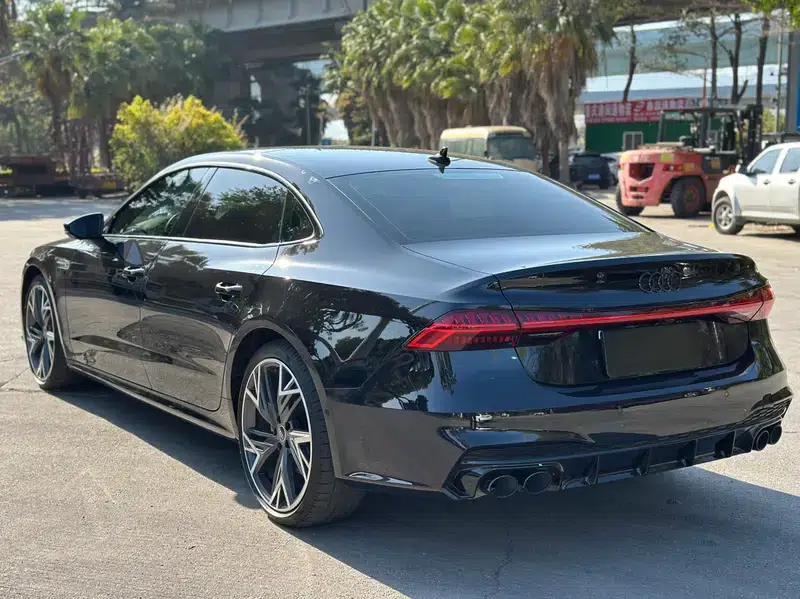 Audi A7L 2023 45 TFSI quattro S-line Black Knight Edition — миниатюра 4