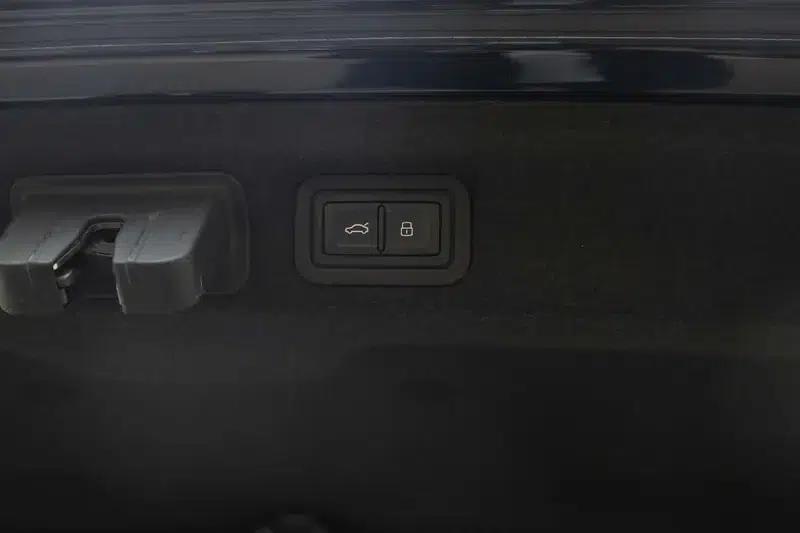Audi A7L 2022 45 TFSI S-line Dream Edition Crystal Package — миниатюра 16