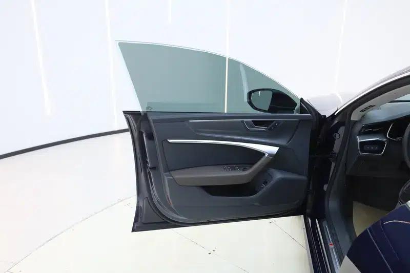 Audi A7L 2022 45 TFSI S-line Dream Edition Crystal Package — миниатюра 22