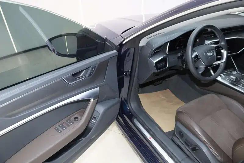 Audi A7L 2022 45 TFSI S-line Dream Edition Crystal Package — миниатюра 26