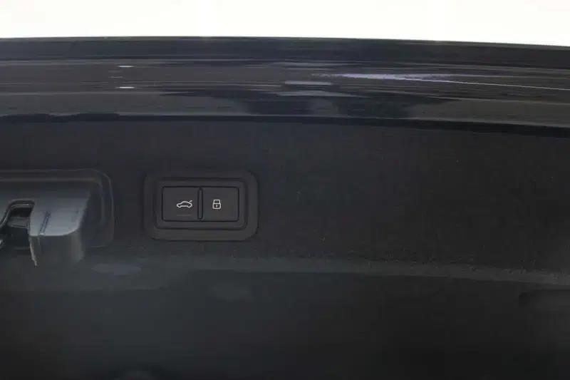 Audi A7L 2024 45 TFSI S-line Dream Crystal Package — миниатюра 13