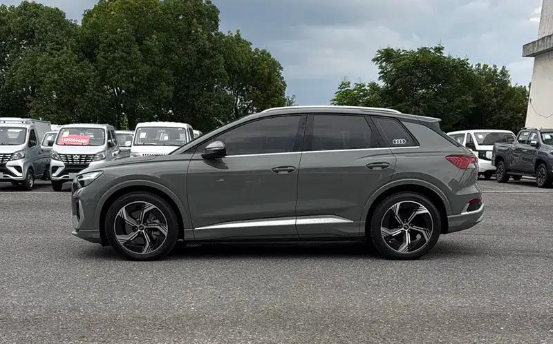 Audi Q4 e-tron 2024 Model 40 e-tron Trailblazer — миниатюра 3