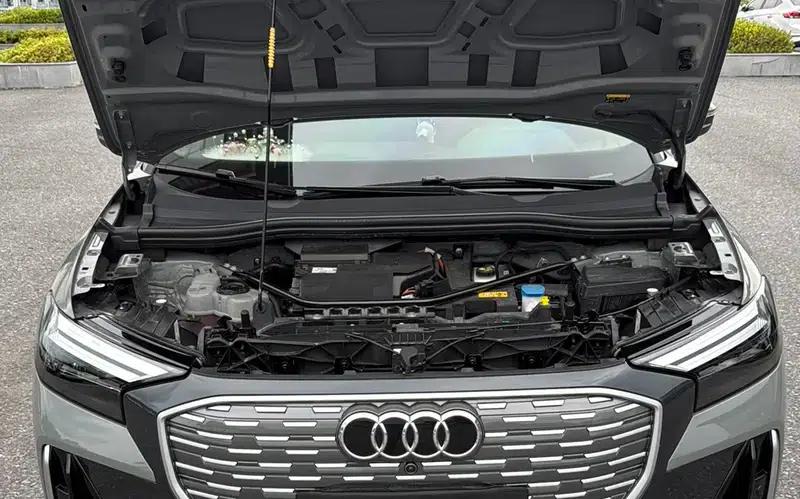 Audi Q4 e-tron 2024 Model 40 e-tron Trailblazer — миниатюра 6