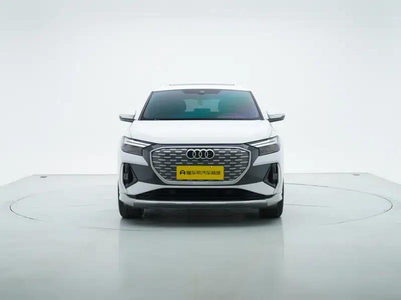 Audi Q4 e-tron 2023 Model 40 e-tron Adventure Edition — миниатюра 2
