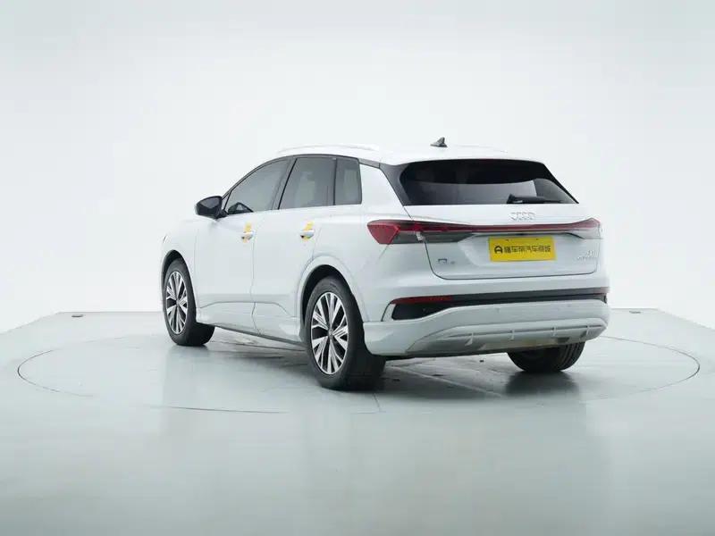 Audi Q4 e-tron 2023 Model 40 e-tron Adventure Edition — миниатюра 5