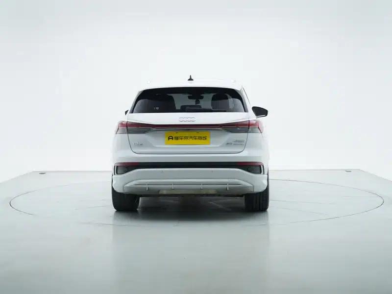 Audi Q4 e-tron 2023 Model 40 e-tron Adventure Edition — миниатюра 6