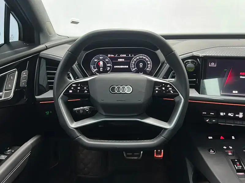 Audi Q4 e-tron 2024 Model 40 e-tron Trailblazer — миниатюра 16