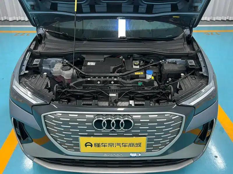 Audi Q4 e-tron 2024 Model 40 e-tron Trailblazer — миниатюра 10