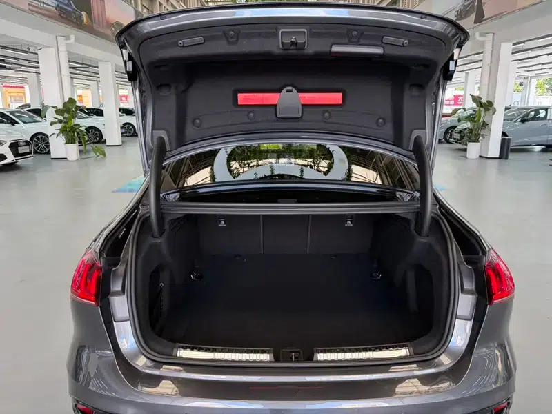 Audi A5L 2026 2.0T Sport Edition — миниатюра 15
