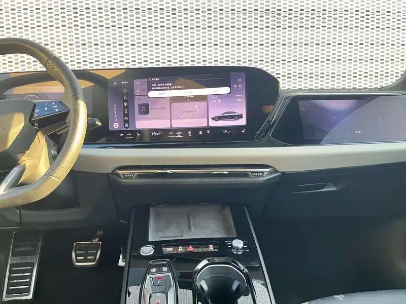 Audi A5L 2026 2.0T Sport Plus — миниатюра 8