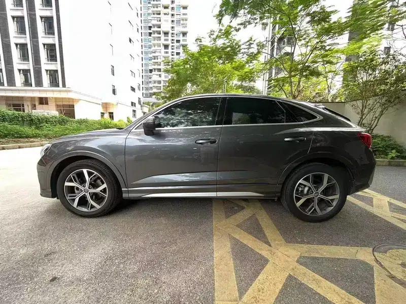 Audi Q3 Sportback 2020 40 TFSI Fashion Edition — миниатюра 3