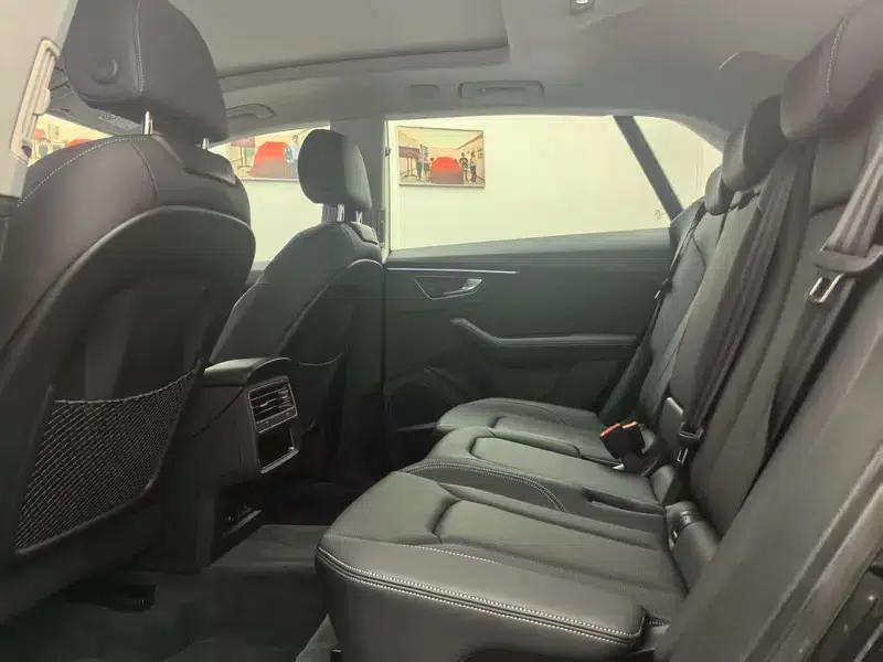 Audi Q8 2024 55 TFSI Luxury Dynamic — миниатюра 13