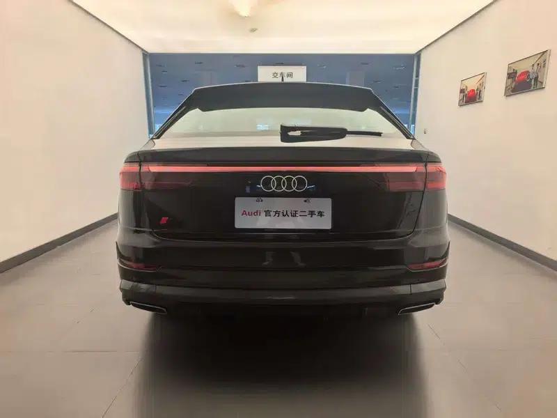 Audi Q8 2024 55 TFSI Luxury Dynamic — миниатюра 3