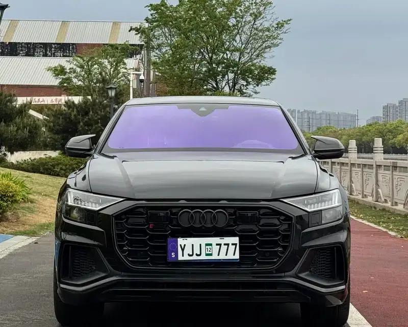 Audi Q8 2022 55 TFSI Luxury Dynamic — миниатюра 2