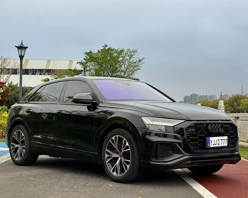 Audi Q8 2022 55 TFSI Luxury Dynamic — миниатюра 3
