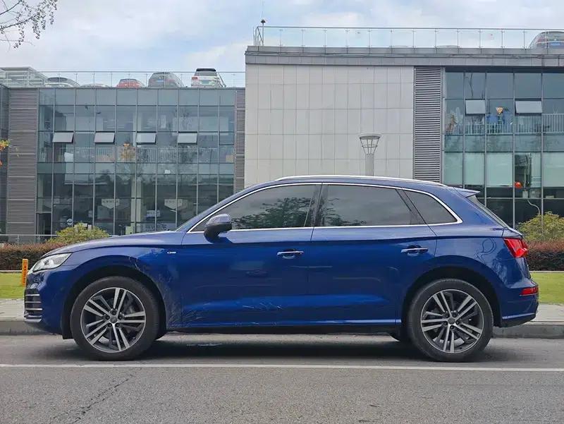Audi Q5L Sportback 2021 40 TFSI Fashion Edition — миниатюра 4