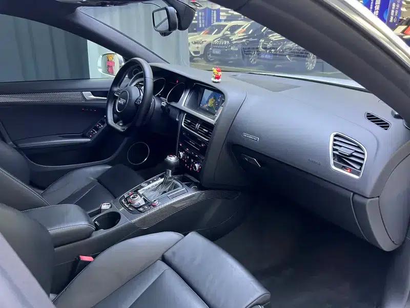 2012 Audi S5 3.0T Sportback — миниатюра 15