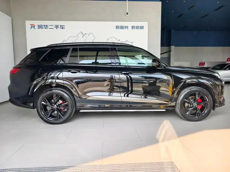 Audi Q6 2024 45TFSI quattro Black Knight Edition Flying Rider Package 6 Seats — миниатюра 5