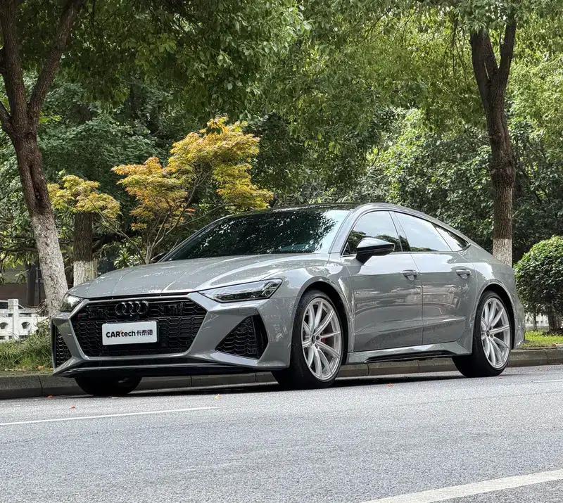 2024 Audi RS 7 RS 7 4.0T Sportback Performance — миниатюра 1
