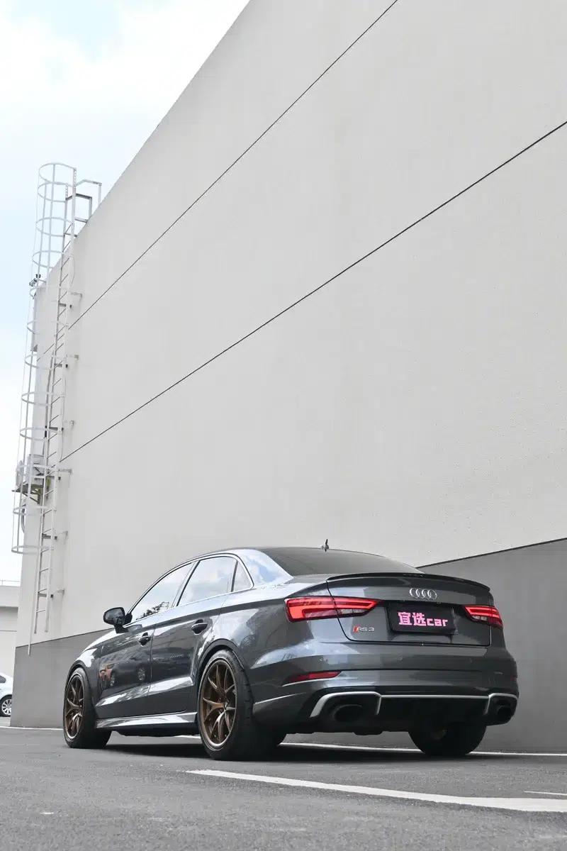 Audi RS 3 2017 RS 3 2.5T Limousine — миниатюра 5