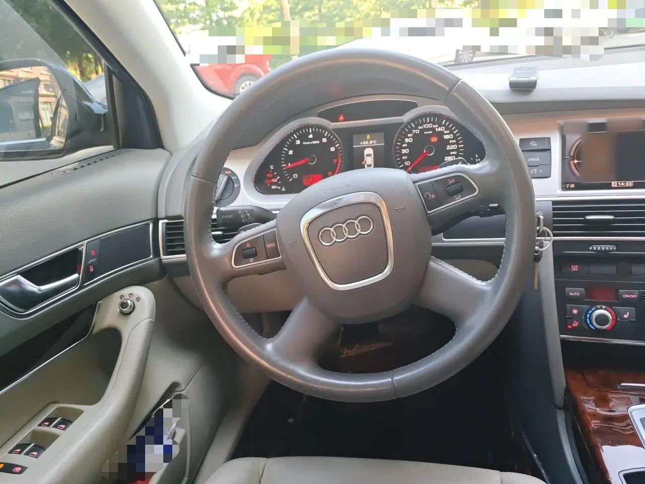 Audi A6L 2011 2.0 TFSI automatic Comfort trim — миниатюра 10