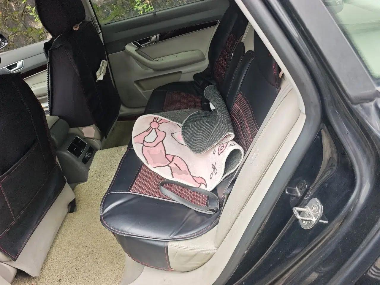 Audi A6L 2011 2.0 TFSI automatic Comfort trim — миниатюра 17