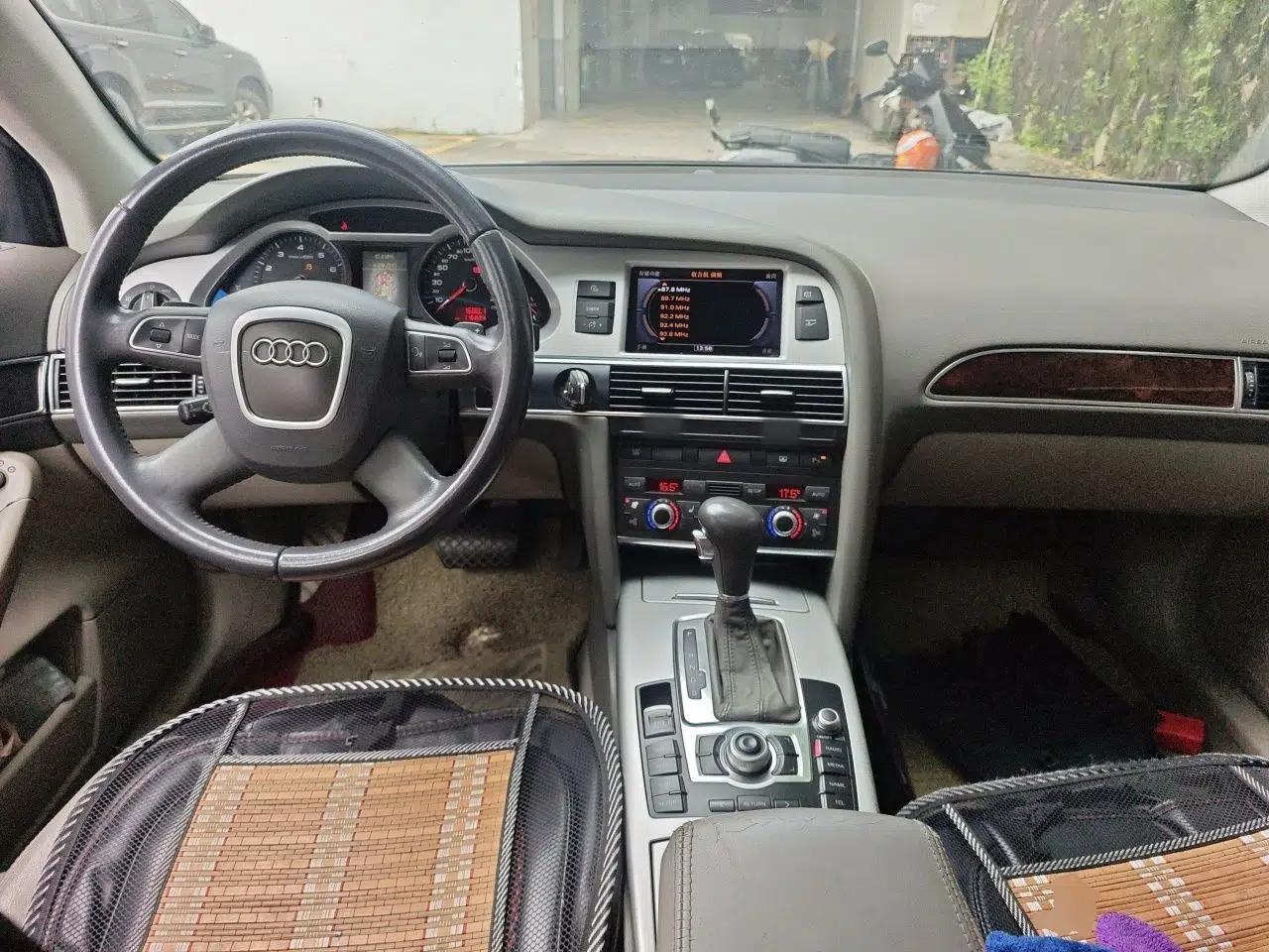 Audi A6L 2011 2.0 TFSI automatic Comfort trim — миниатюра 9