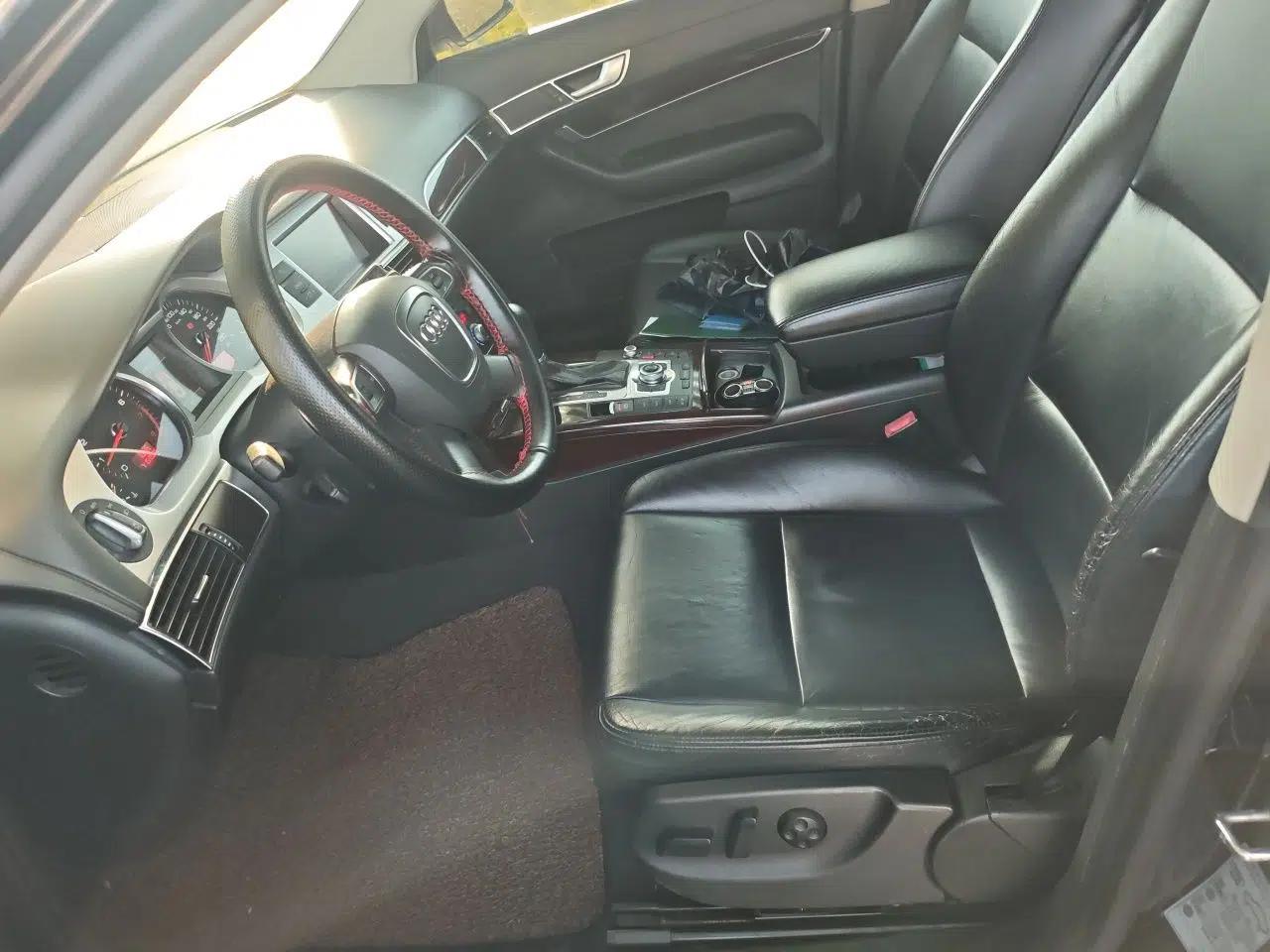 Audi A6L 2011 2.0 TFSI Automatic Standard Edition — миниатюра 15