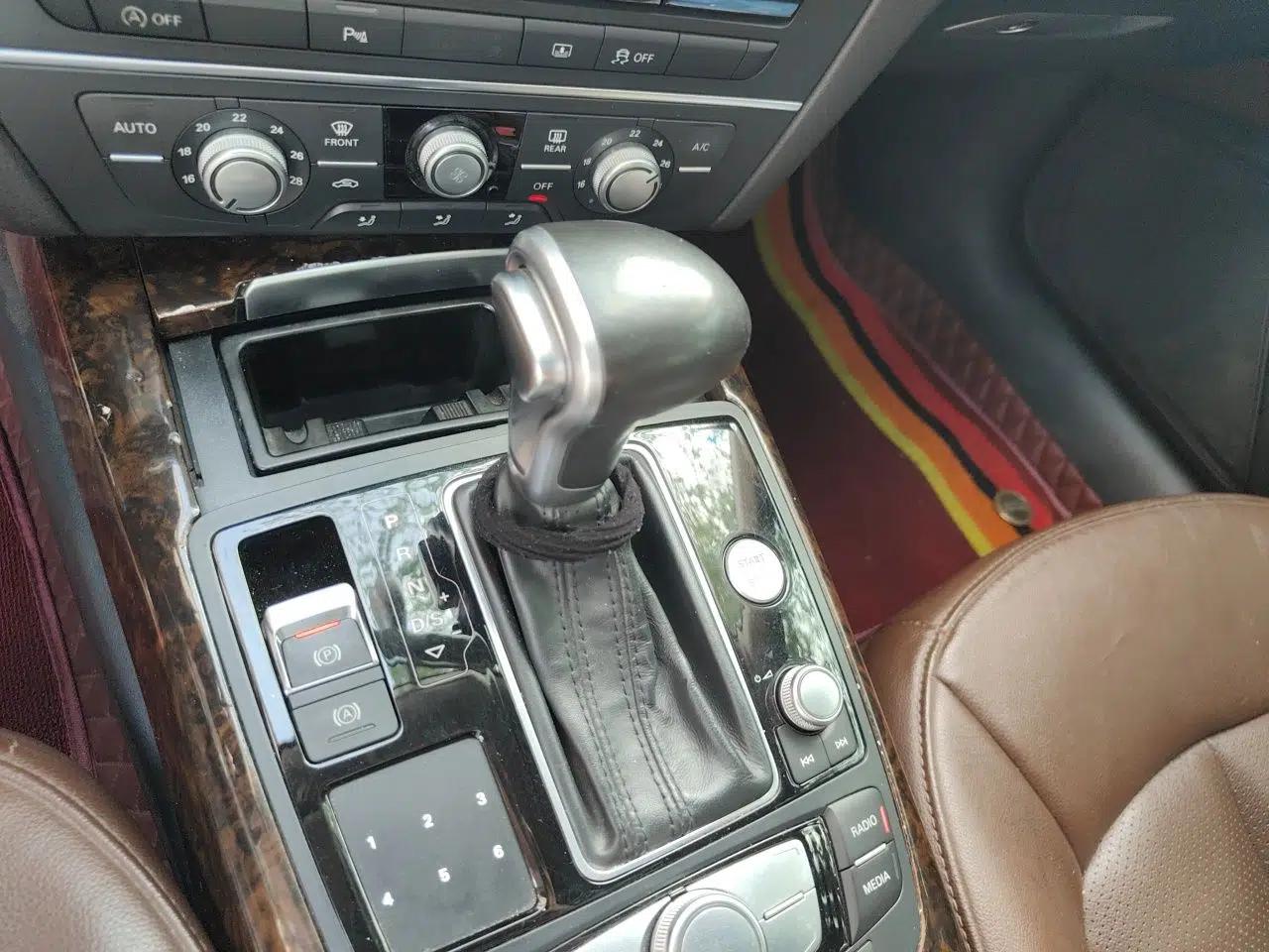 Audi A6L 2014 TFSI Standard Model — миниатюра 14