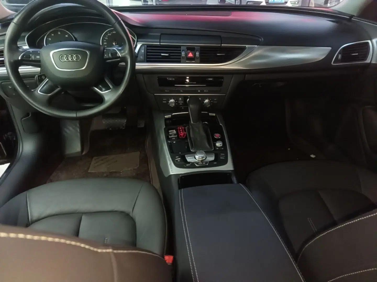 Audi A6L 2018 30th Anniversary Edition 35 TFSI Fashion Model — миниатюра 17