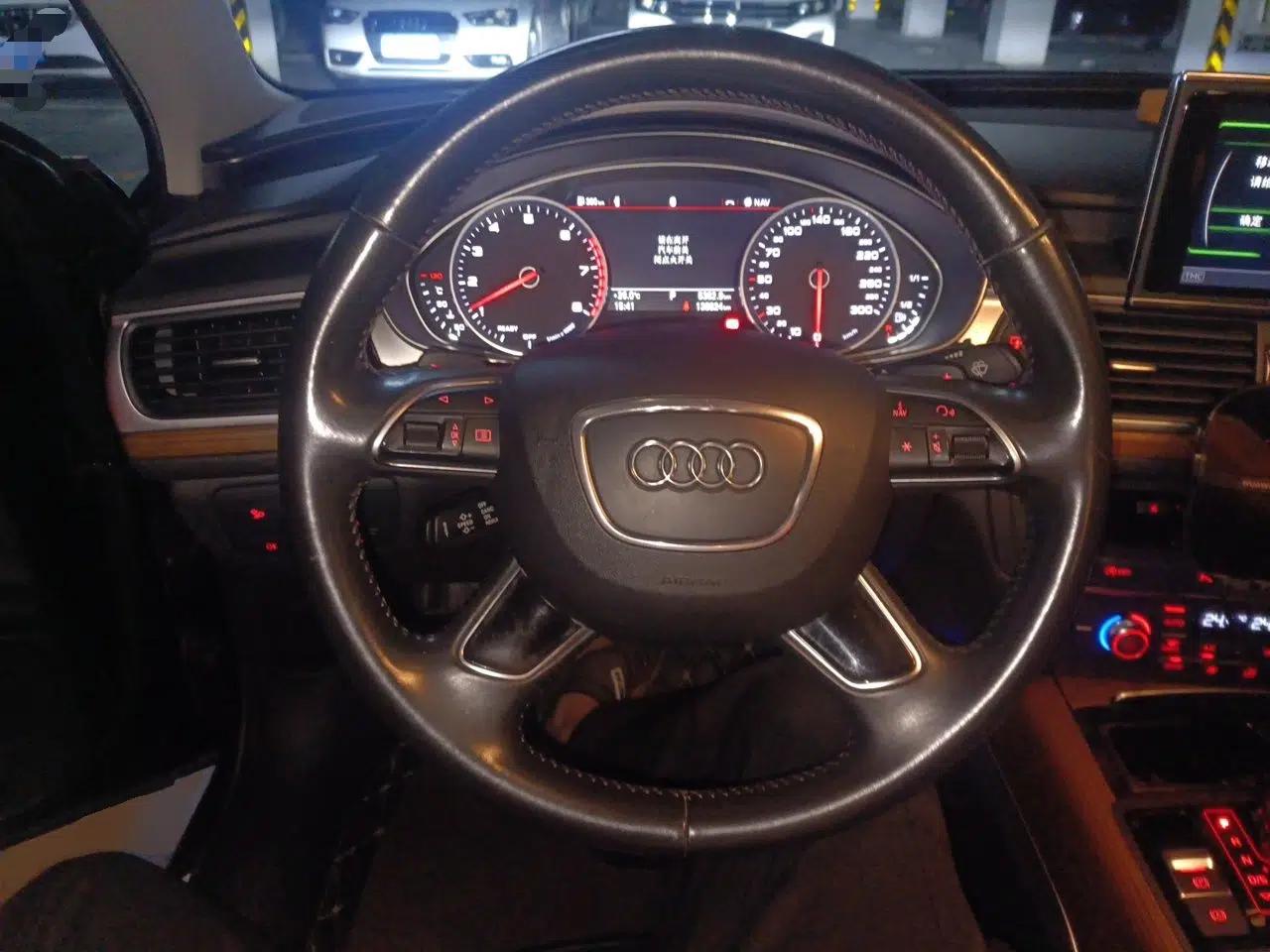 Audi A6L 2018 30th Anniversary Edition 30 FSI Style Model — миниатюра 10