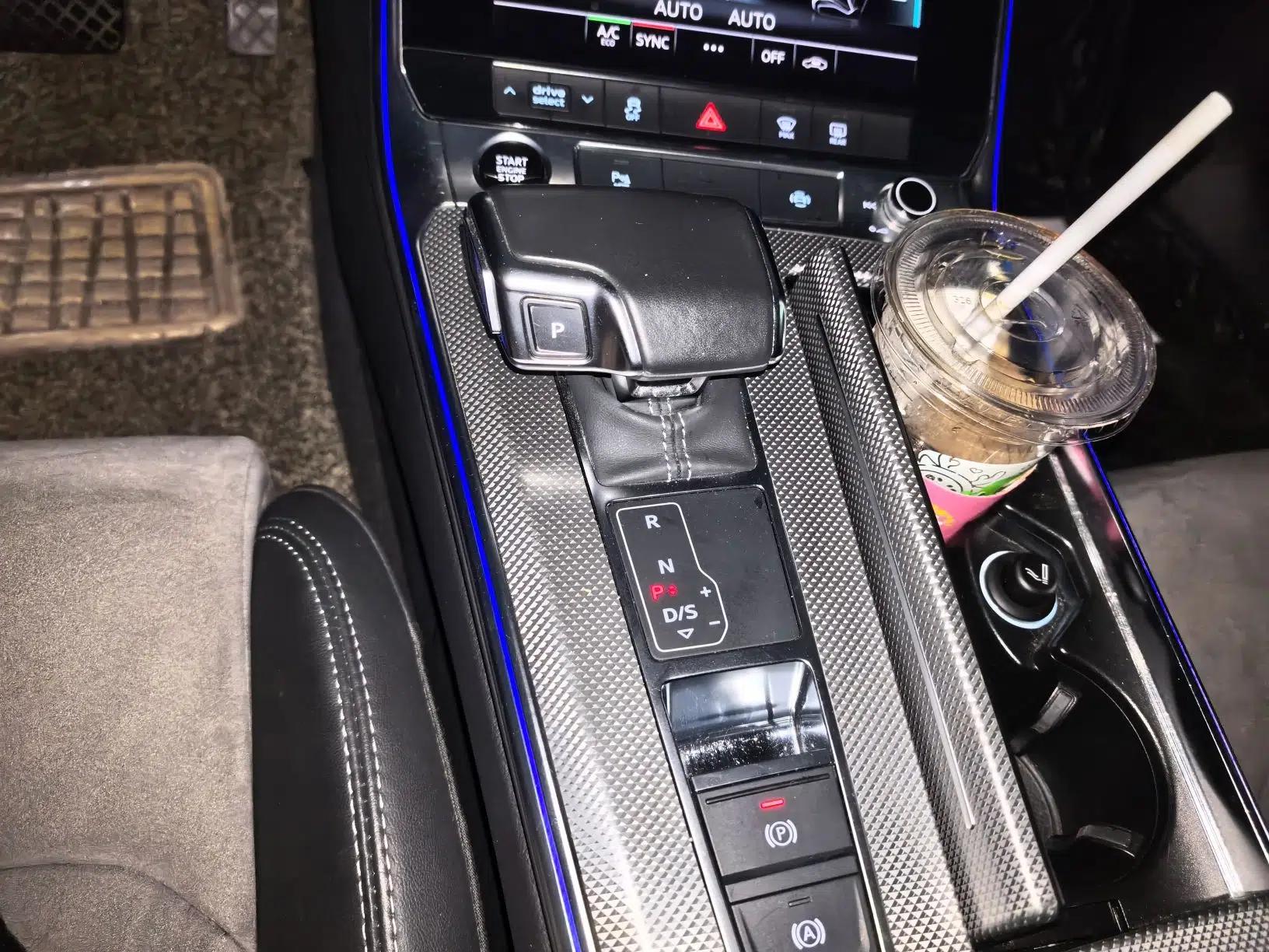 Audi A6L New Energy 2020 55 TFSI e quattro — миниатюра 14