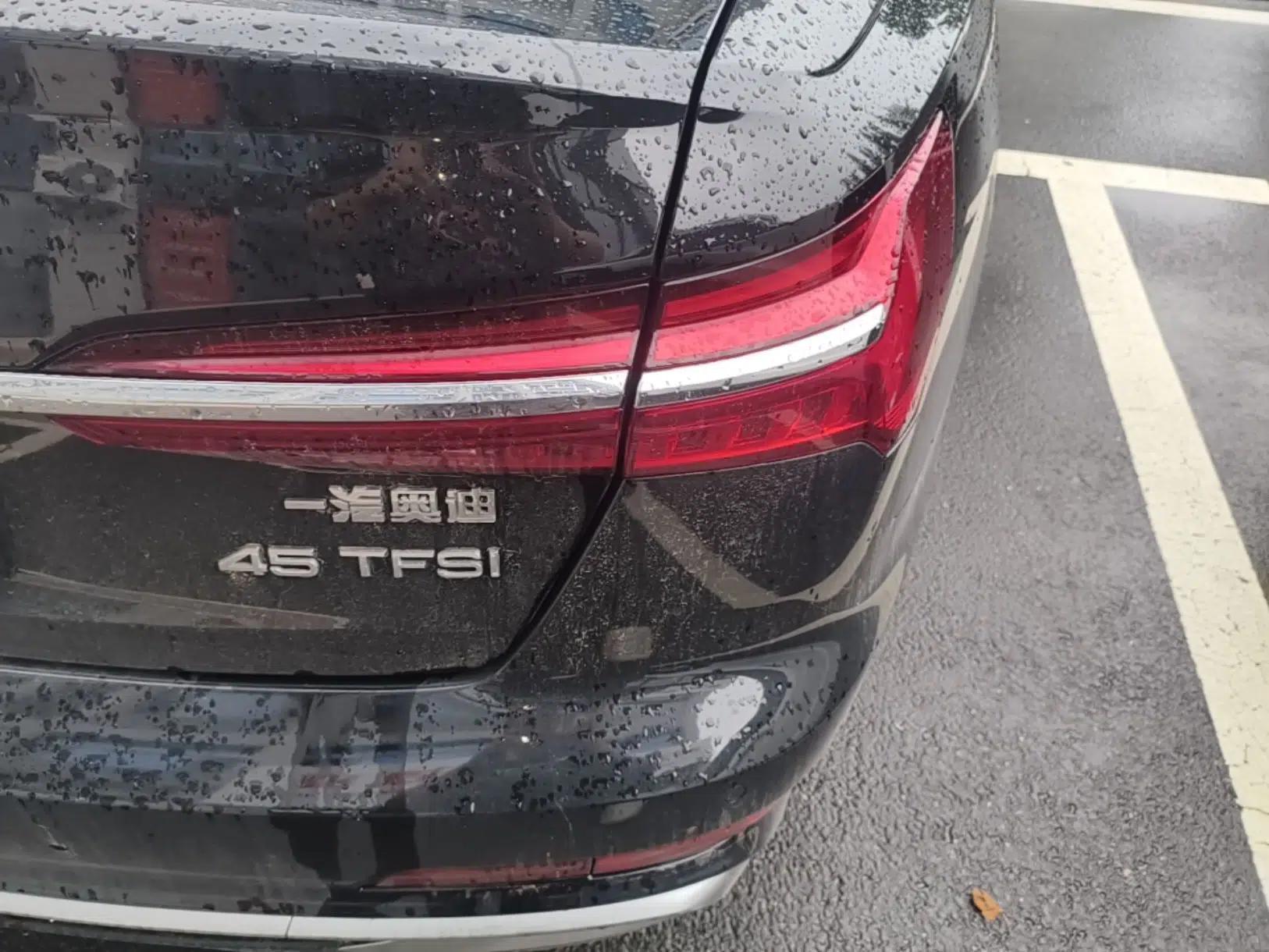 Audi A6L 2023 40 TFSI Luxury Dynamic Model — миниатюра 14