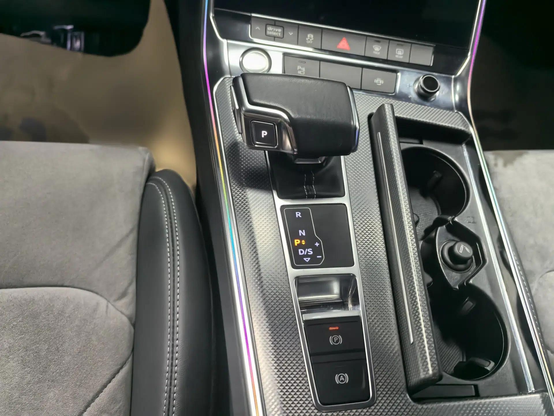 Audi A6L 2020 45 TFSI Prestige Dynamic Edition — миниатюра 12