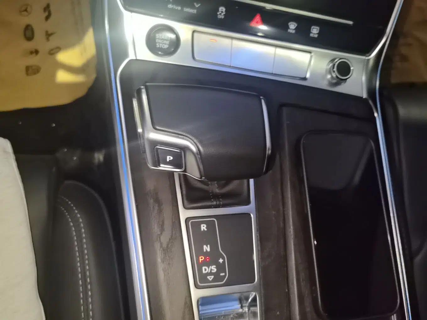 Audi A6L 2023 45 TFSI Prestige Elegant Edition — миниатюра 21