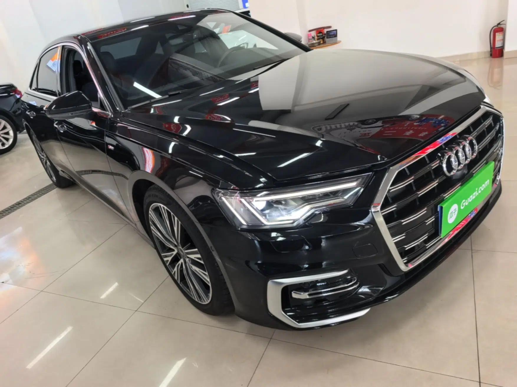 Audi A6L 2025 Revised 45 TFSI Prestige Dynamic Edition — миниатюра 3