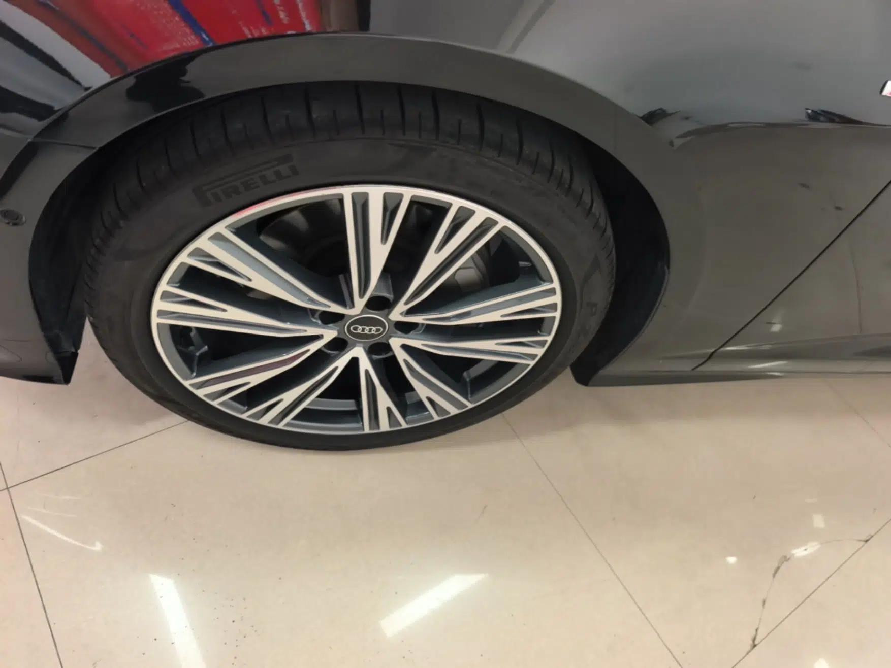 Audi A6L 2025 Revised 45 TFSI Prestige Dynamic Edition — миниатюра 10