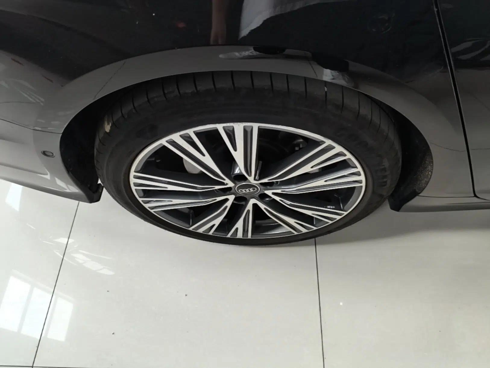 Audi A6L 2025 Restyled 45 TFSI quattro Prestige Dynamic Edition — миниатюра 11