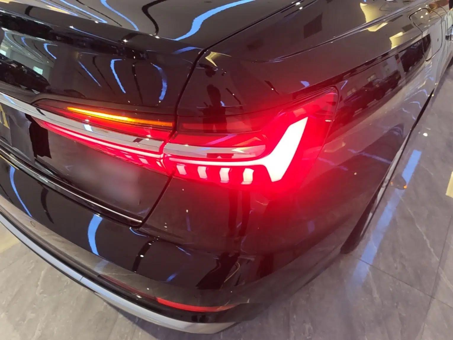 Audi A6L 2023 Revised 45 TFSI Prestige Dynamic Edition — миниатюра 14