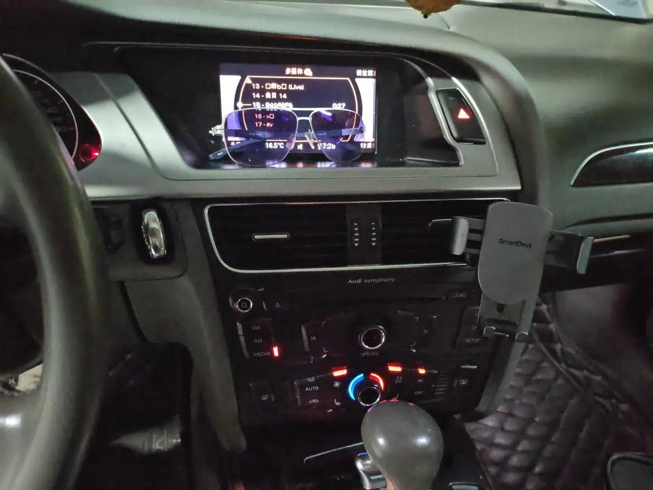 Audi A4L 2010 2.0 TFSI Technology Edition — миниатюра 13