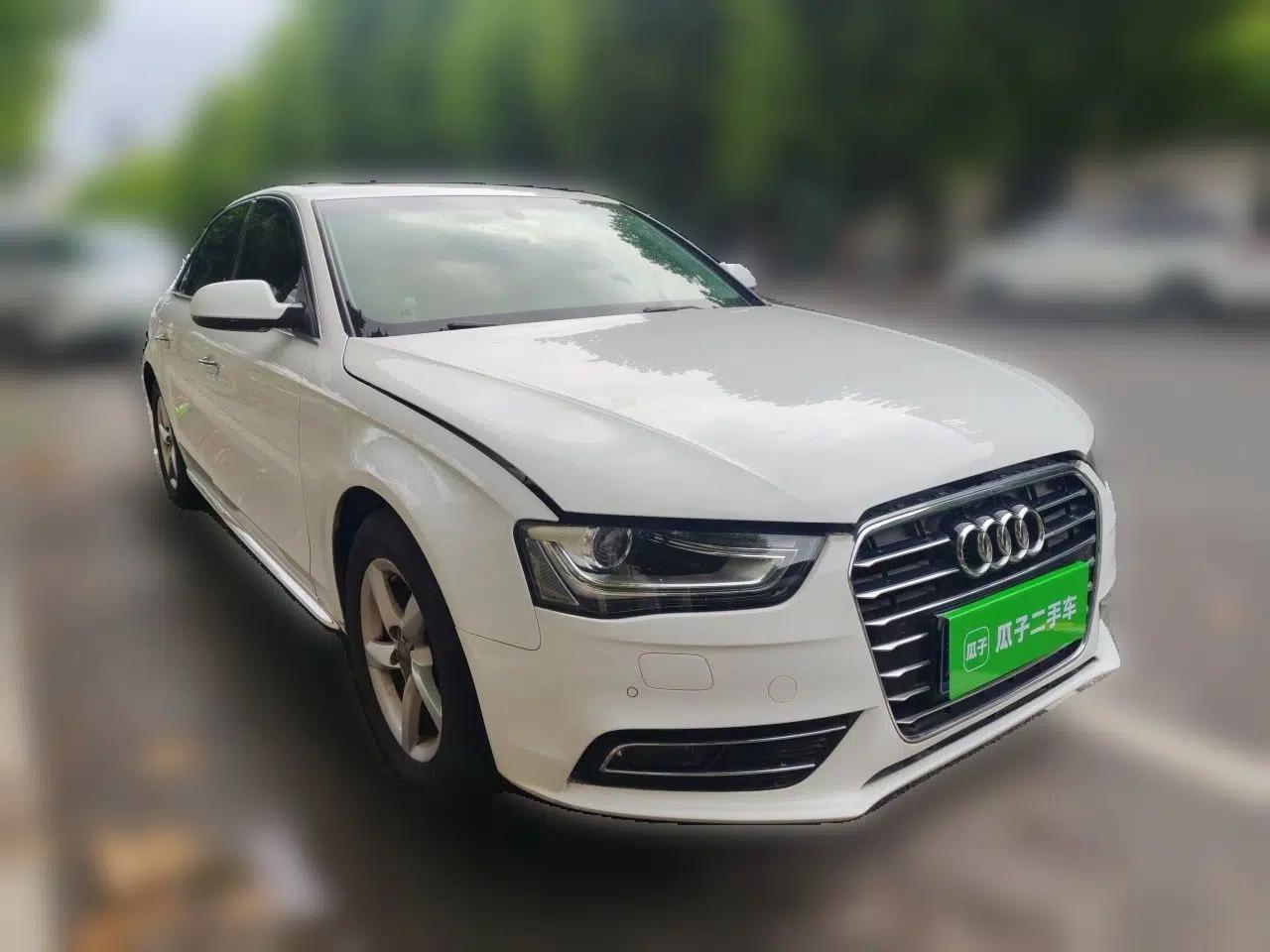 Audi A4L 2015 35 TFSI Automatic Standard Model — миниатюра 3