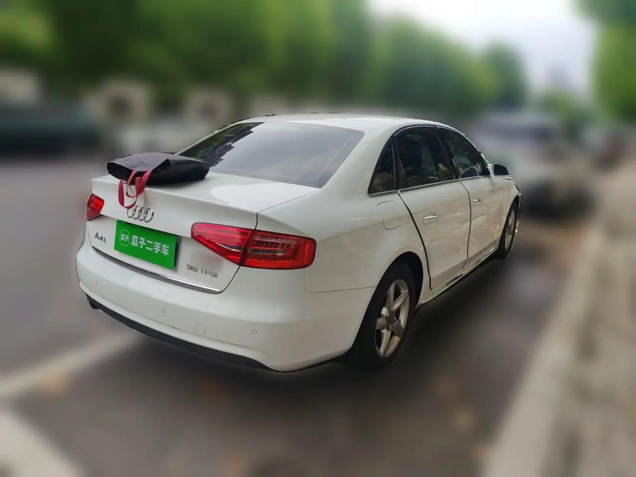 Audi A4L 2015 35 TFSI Automatic Standard Model — миниатюра 6