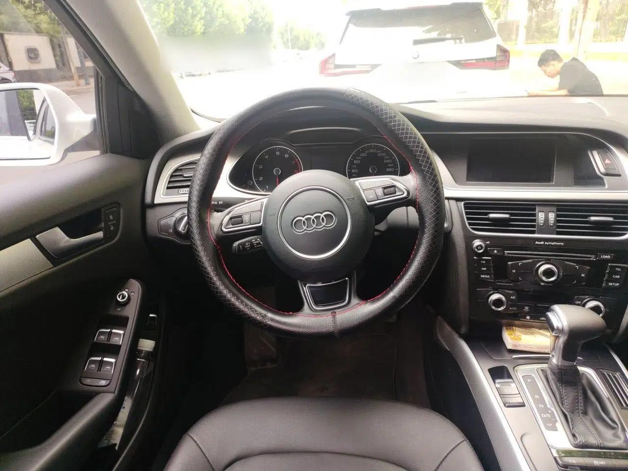 Audi A4L 2015 35 TFSI Automatic Standard Model — миниатюра 10